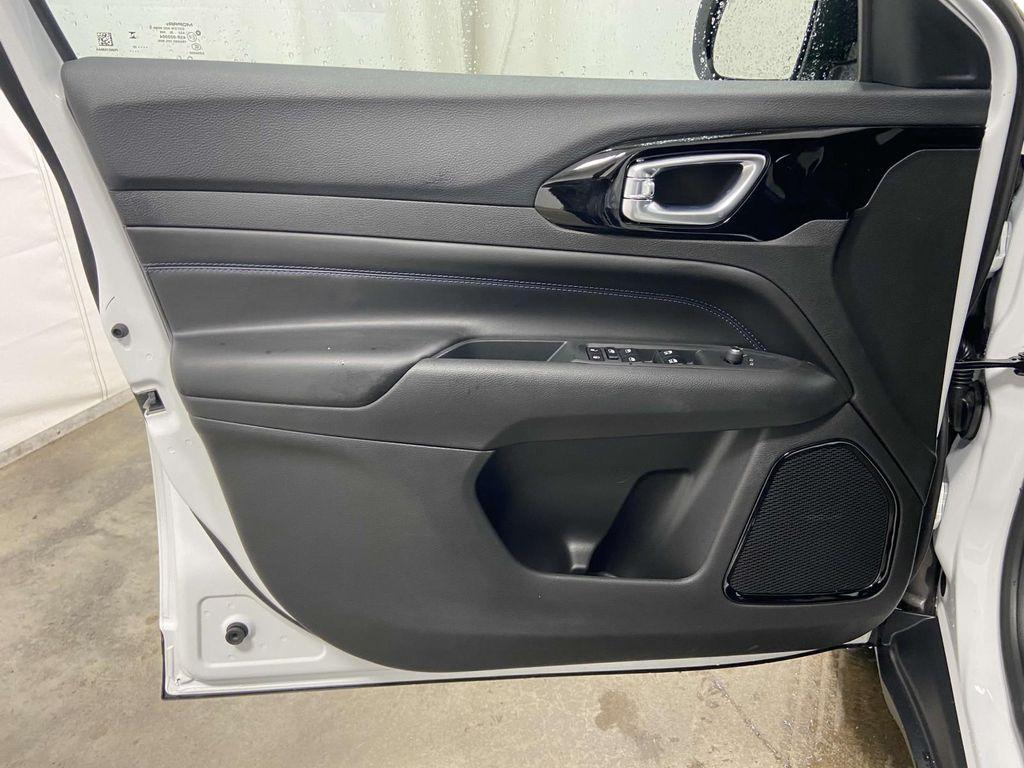 new 2025 Jeep Compass car, priced at $27,863