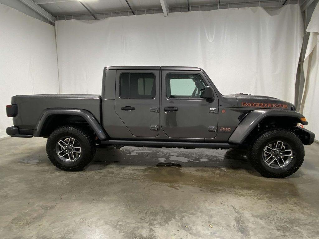 new 2025 Jeep Gladiator car, priced at $54,902