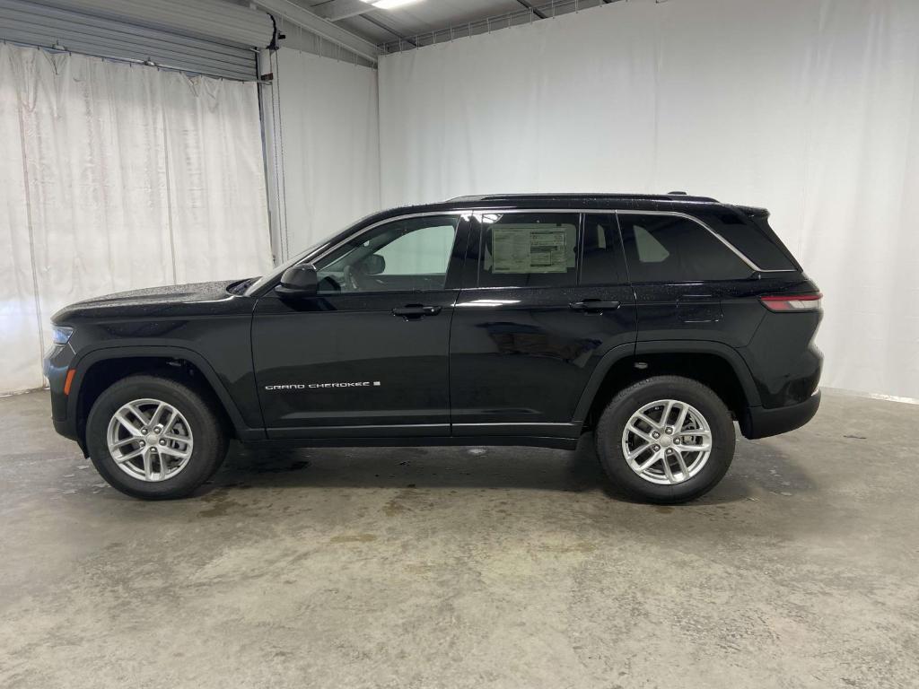 new 2025 Jeep Grand Cherokee car, priced at $39,214
