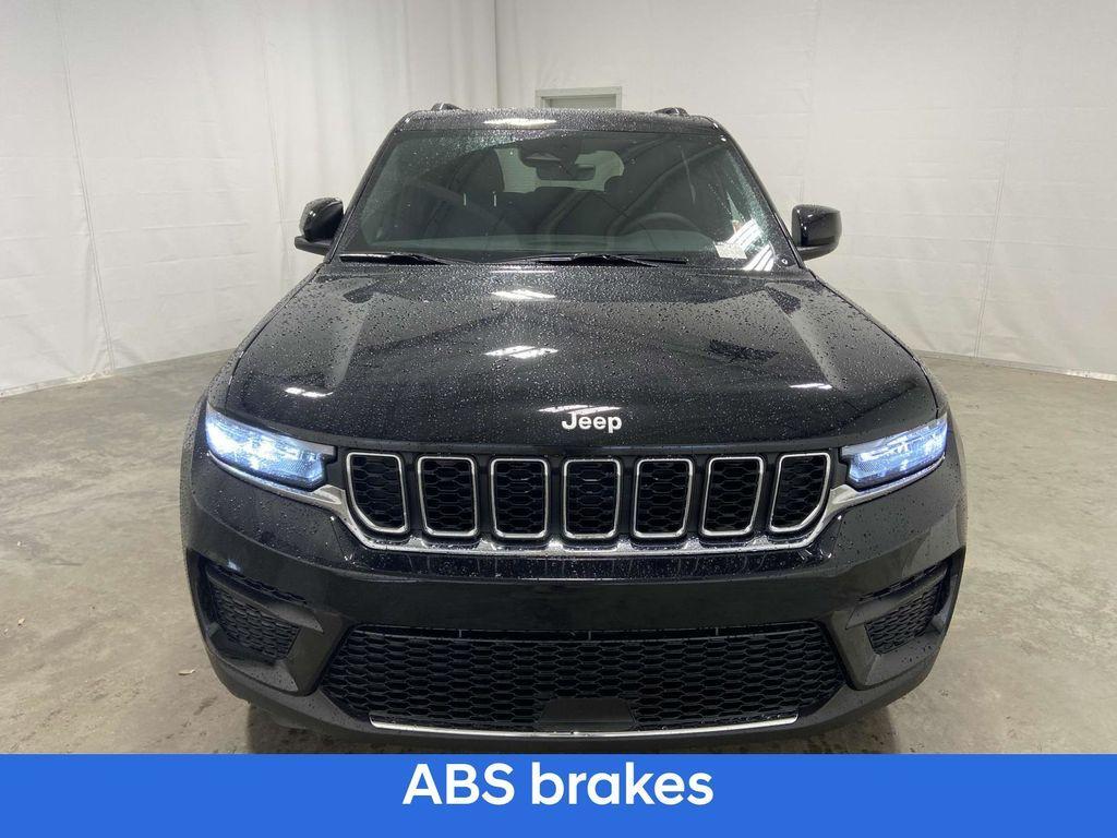 new 2025 Jeep Grand Cherokee car, priced at $39,214