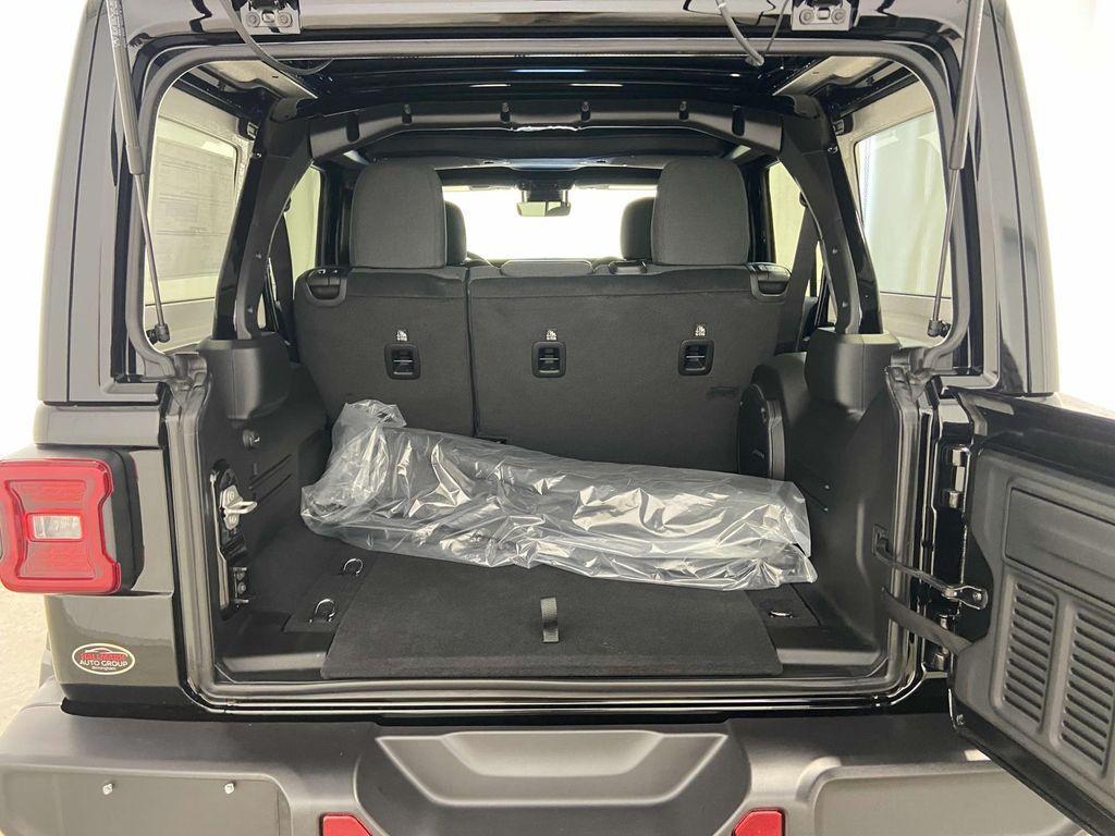 new 2025 Jeep Wrangler car, priced at $51,500