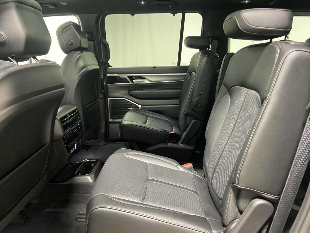 new 2025 Jeep Wagoneer car, priced at $74,444