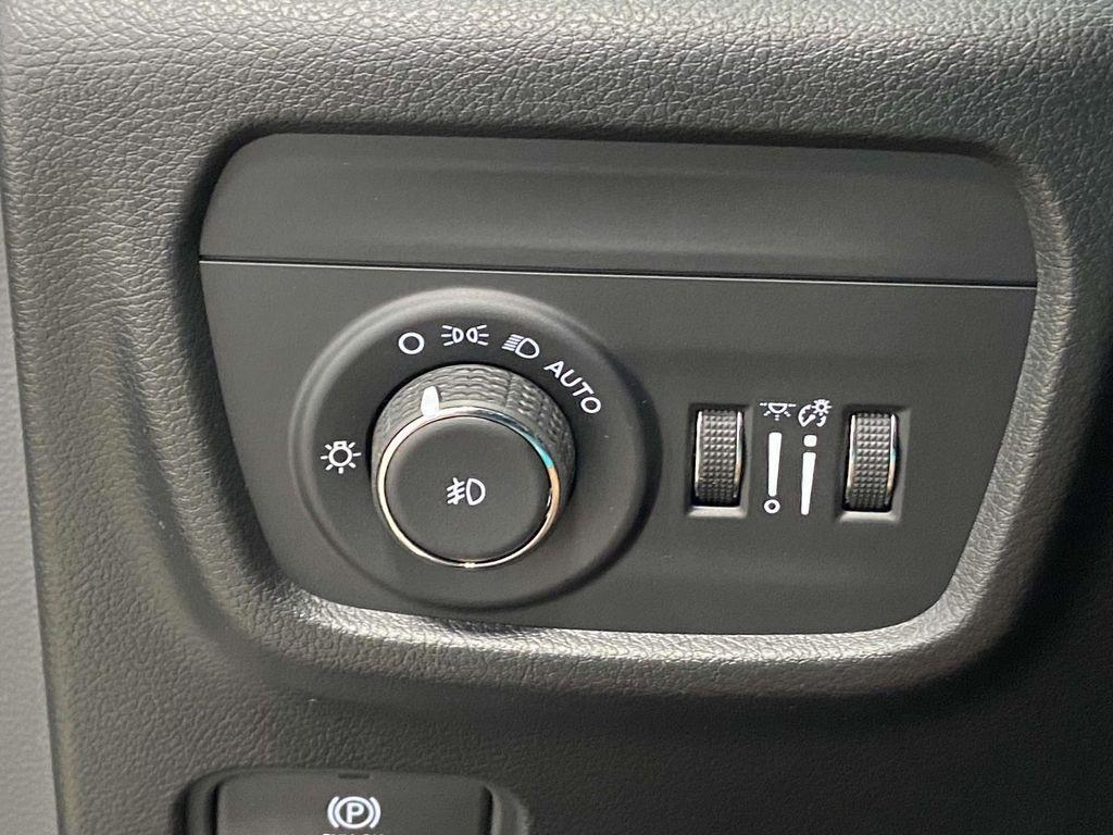 new 2025 Jeep Grand Cherokee L car, priced at $50,962