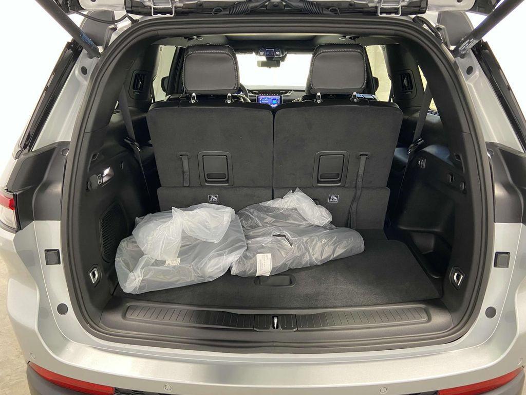 new 2025 Jeep Grand Cherokee L car, priced at $50,962