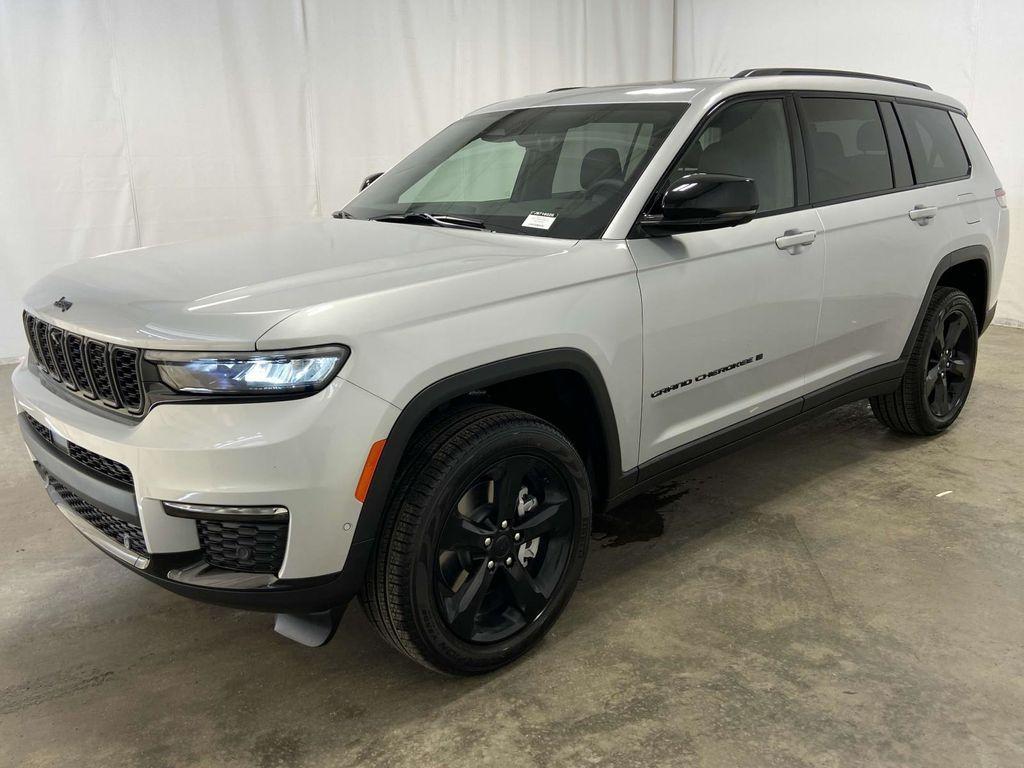 new 2025 Jeep Grand Cherokee L car, priced at $50,962