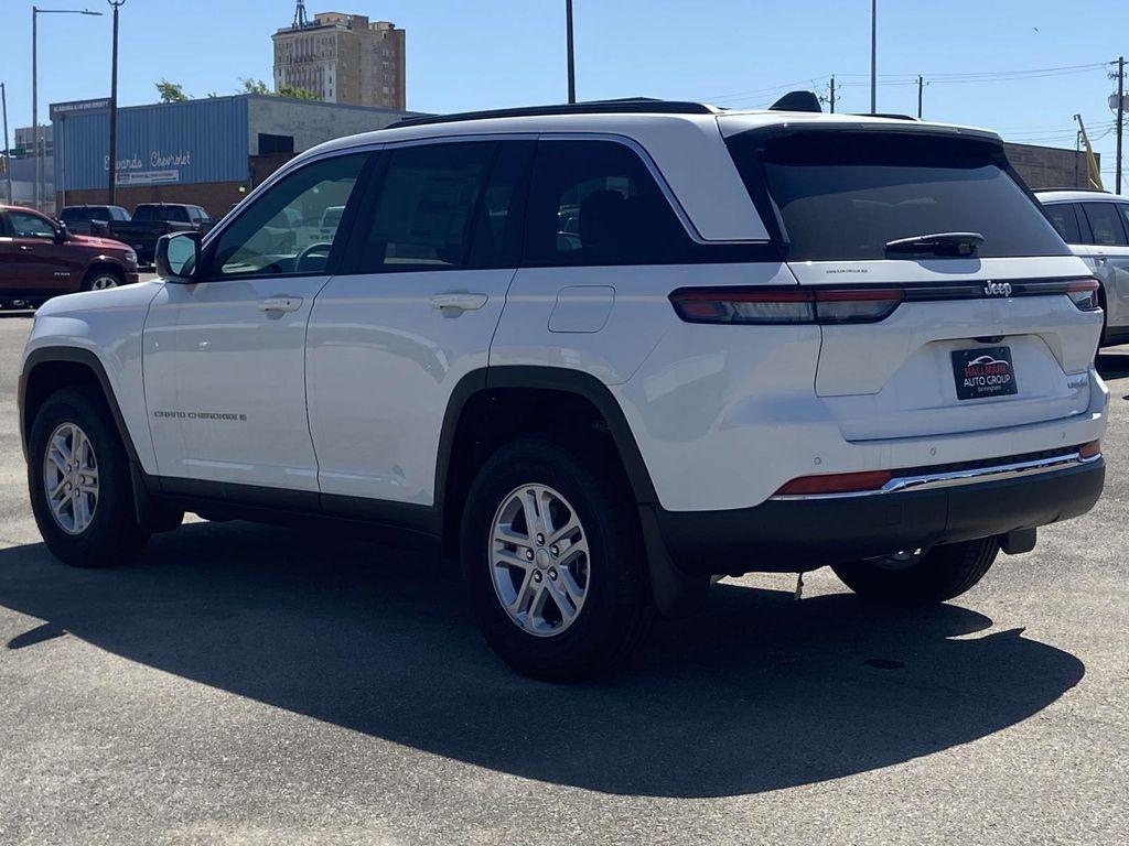 new 2025 Jeep Grand Cherokee car, priced at $35,680