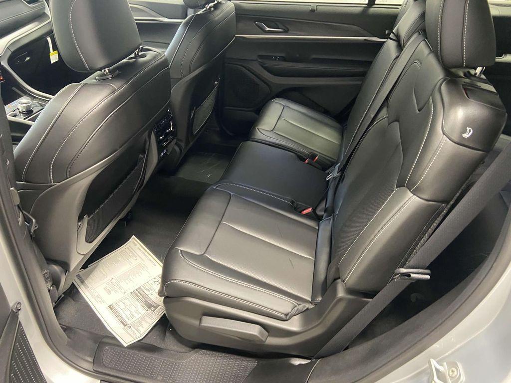 new 2025 Jeep Grand Cherokee L car, priced at $49,937
