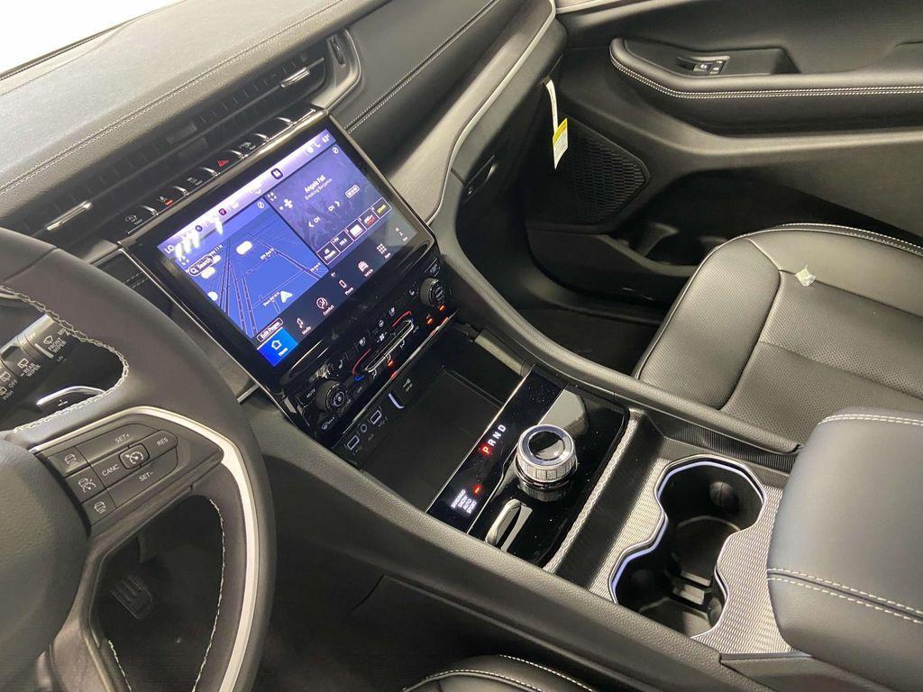new 2025 Jeep Grand Cherokee L car, priced at $49,937
