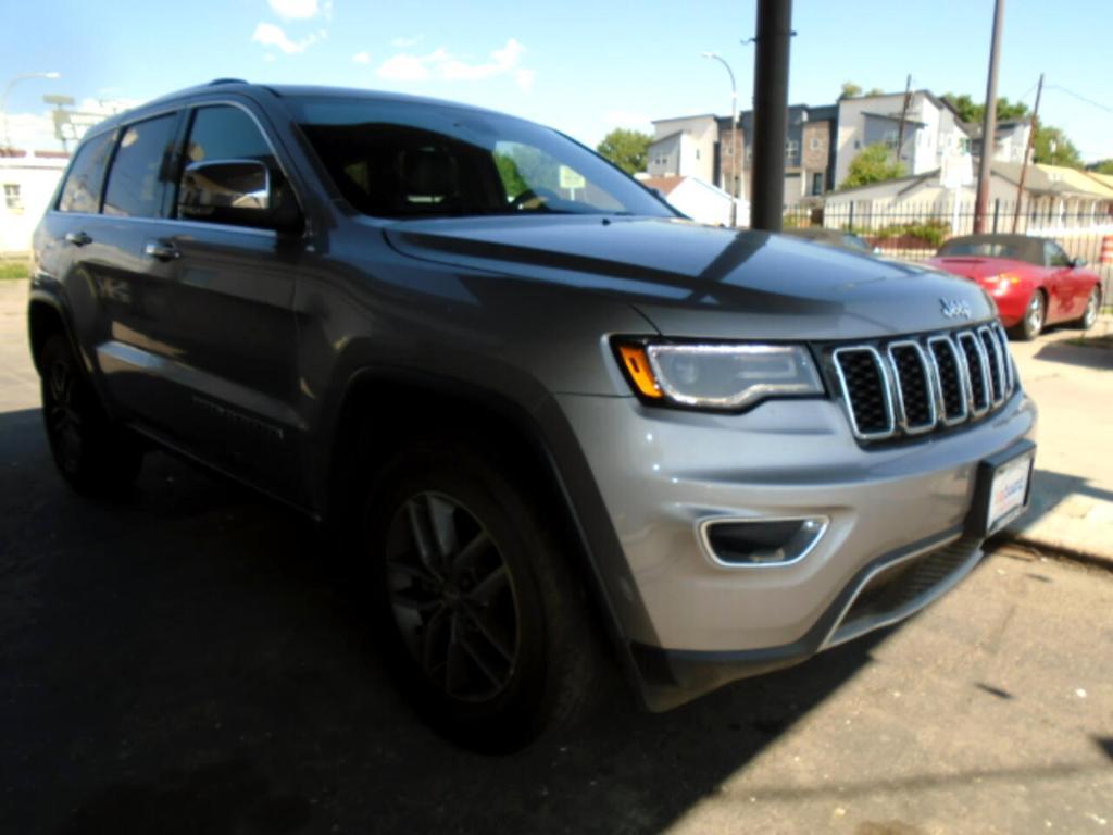 used 2017 Jeep Grand Cherokee car, priced at $19,600