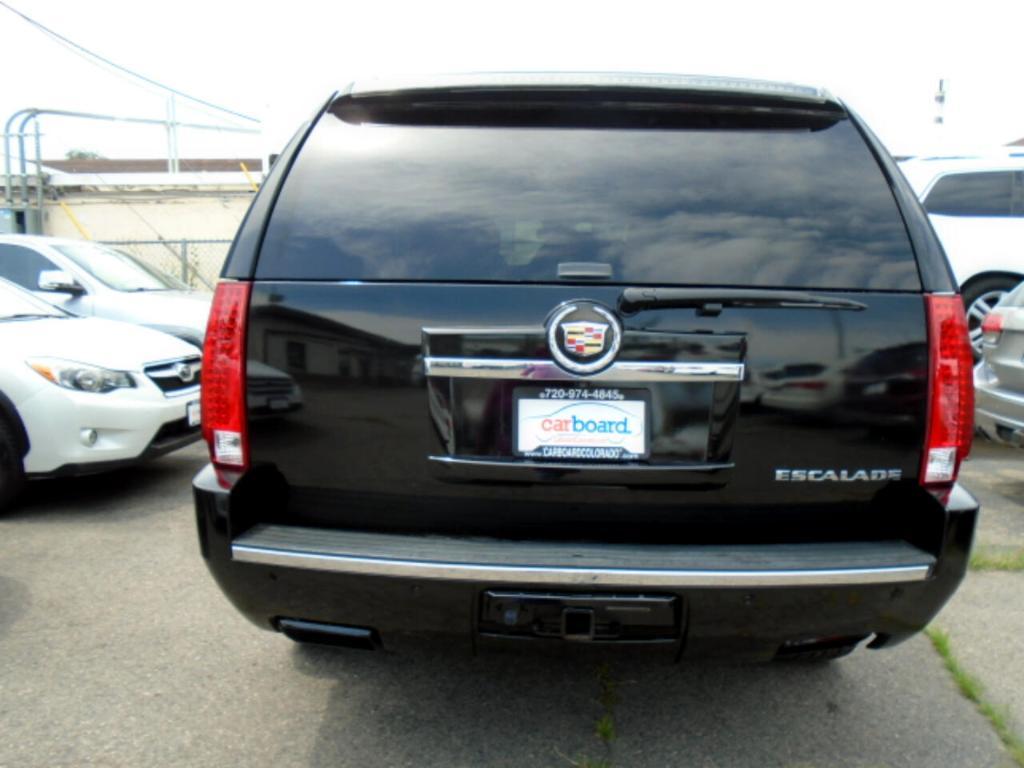 used 2014 Cadillac Escalade car, priced at $21,997