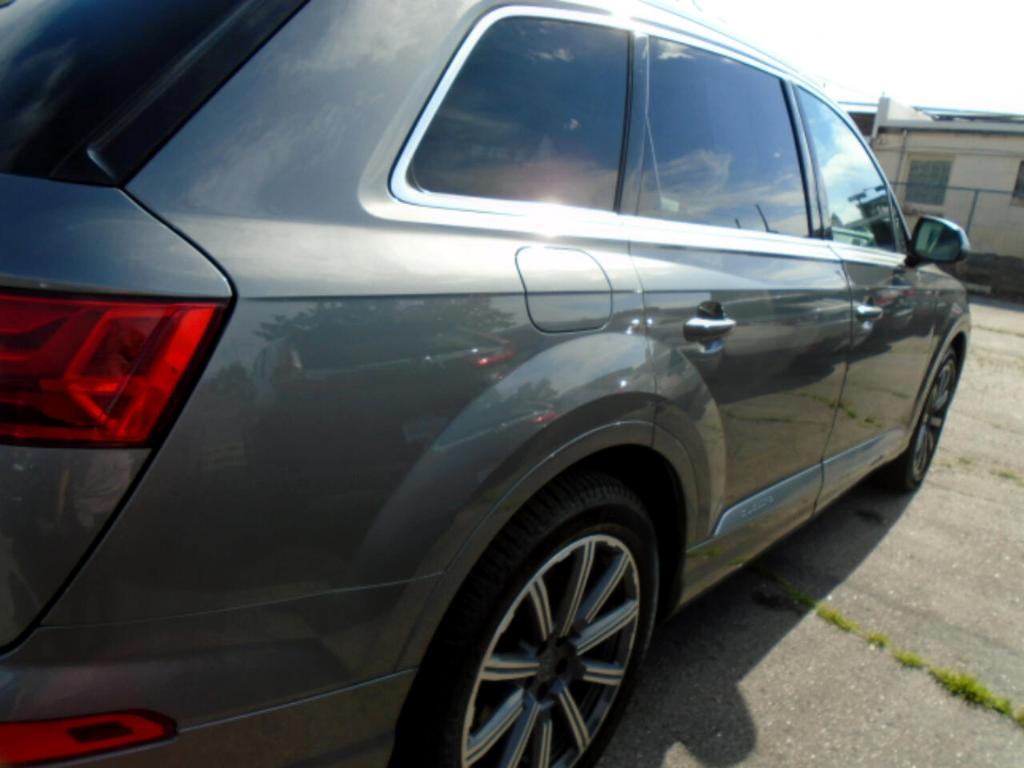 used 2017 Audi Q7 car, priced at $18,997