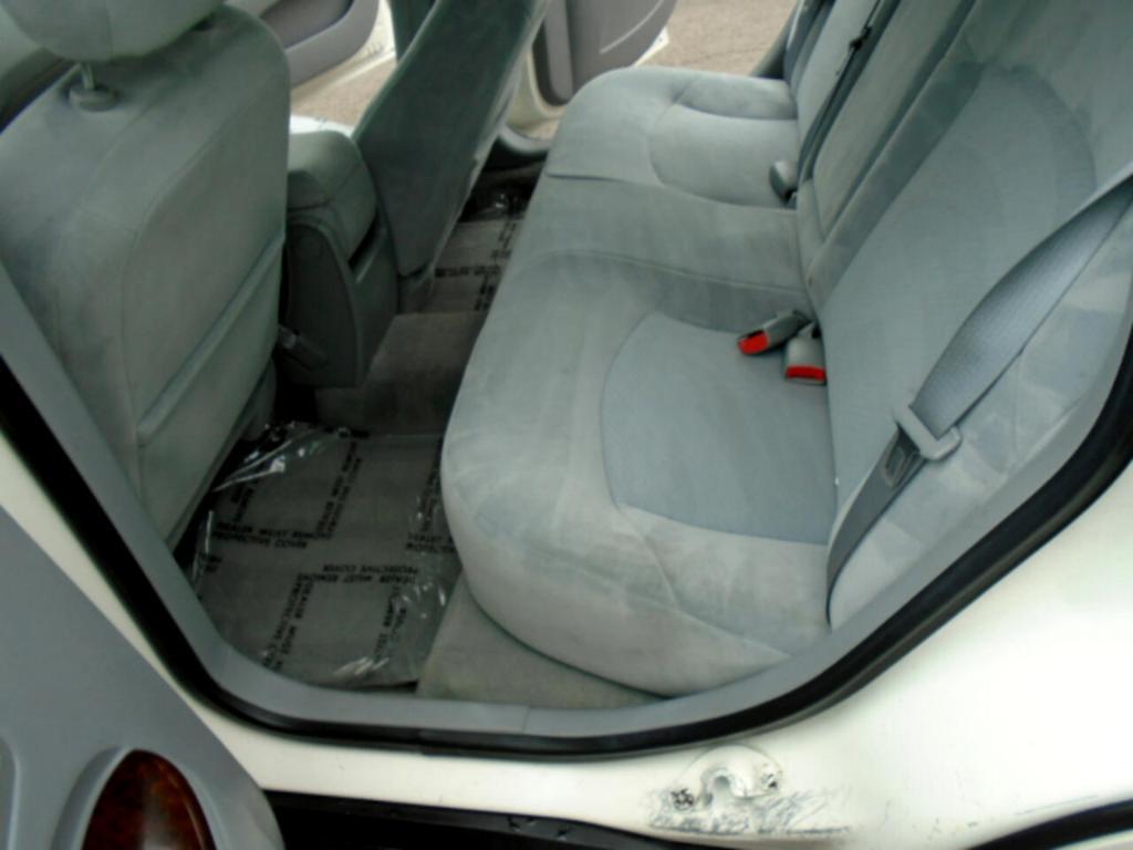used 2007 Buick LaCrosse car, priced at $5,997