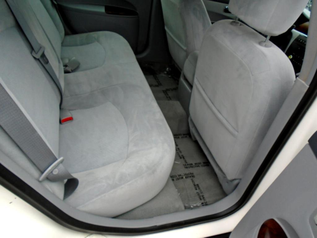 used 2007 Buick LaCrosse car, priced at $5,997