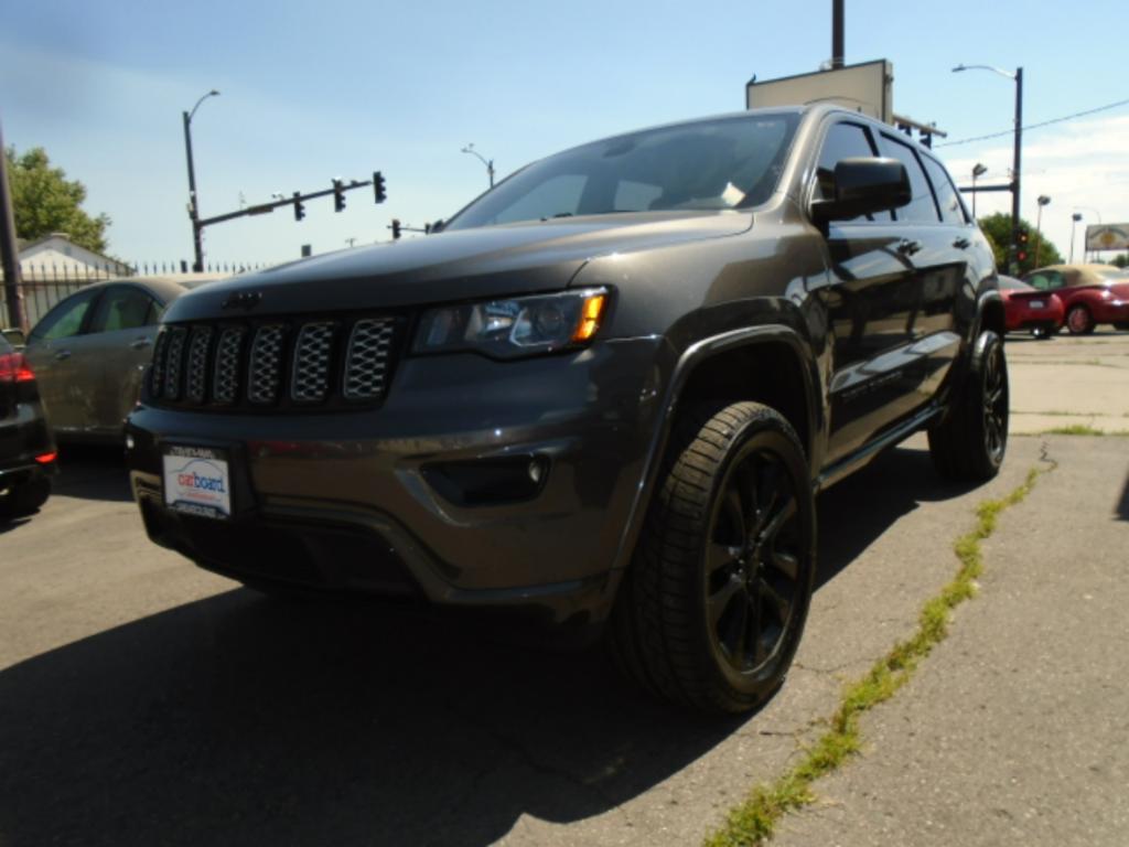 used 2017 Jeep Grand Cherokee car, priced at $21,501