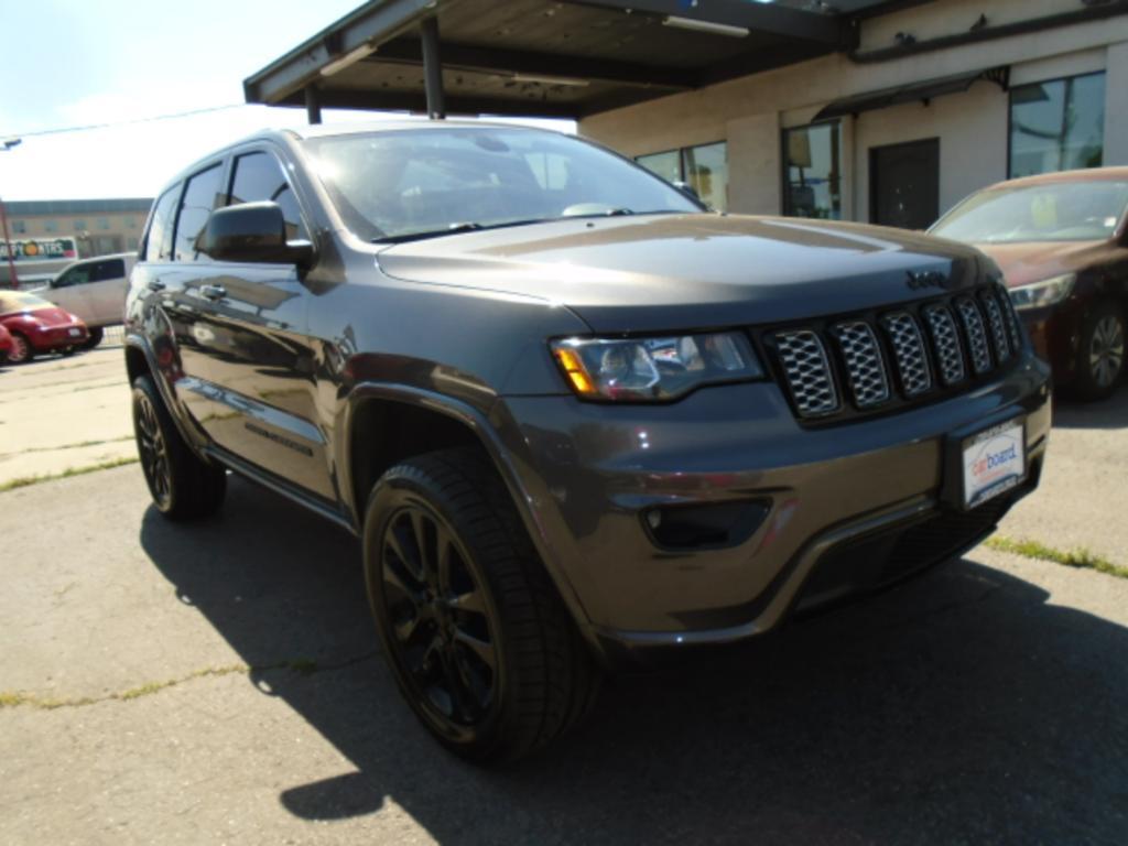 used 2017 Jeep Grand Cherokee car, priced at $21,501