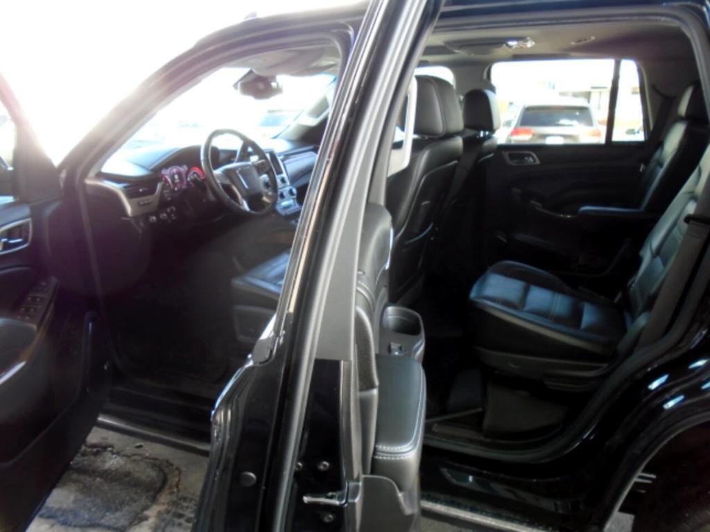 used 2016 GMC Yukon car, priced at $27,497