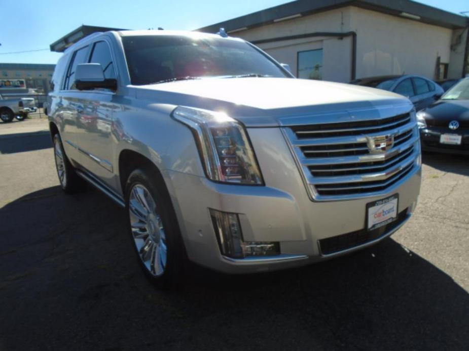 used 2017 Cadillac Escalade car, priced at $27,997