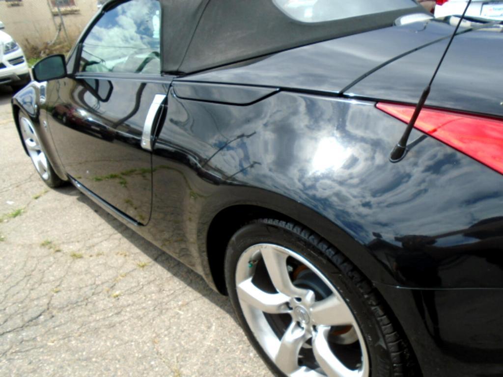 used 2007 Nissan 350Z car, priced at $13,997