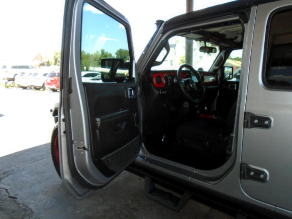 used 2018 Jeep Wrangler Unlimited car, priced at $19,900