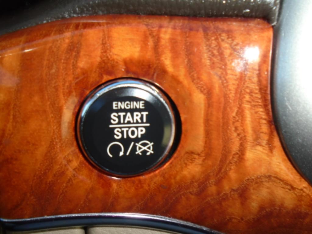 used 2013 Jeep Grand Cherokee car, priced at $14,497