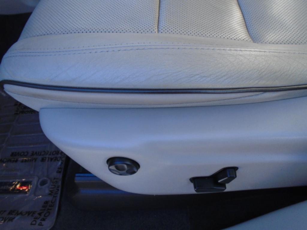 used 2013 Jeep Grand Cherokee car, priced at $14,497