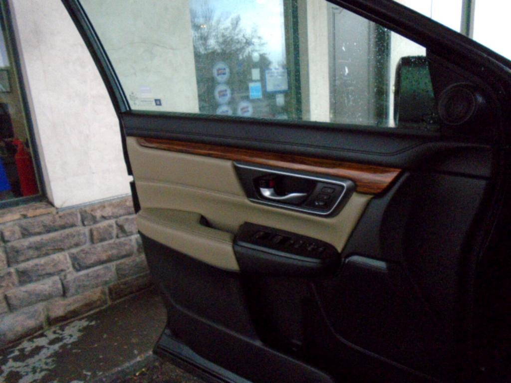 used 2017 Honda CR-V car, priced at $15,497