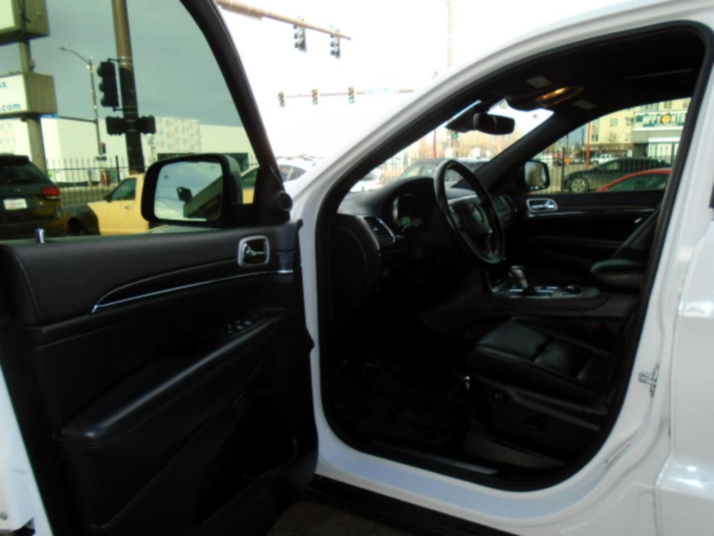 used 2022 Jeep Grand Cherokee WK car, priced at $26,991