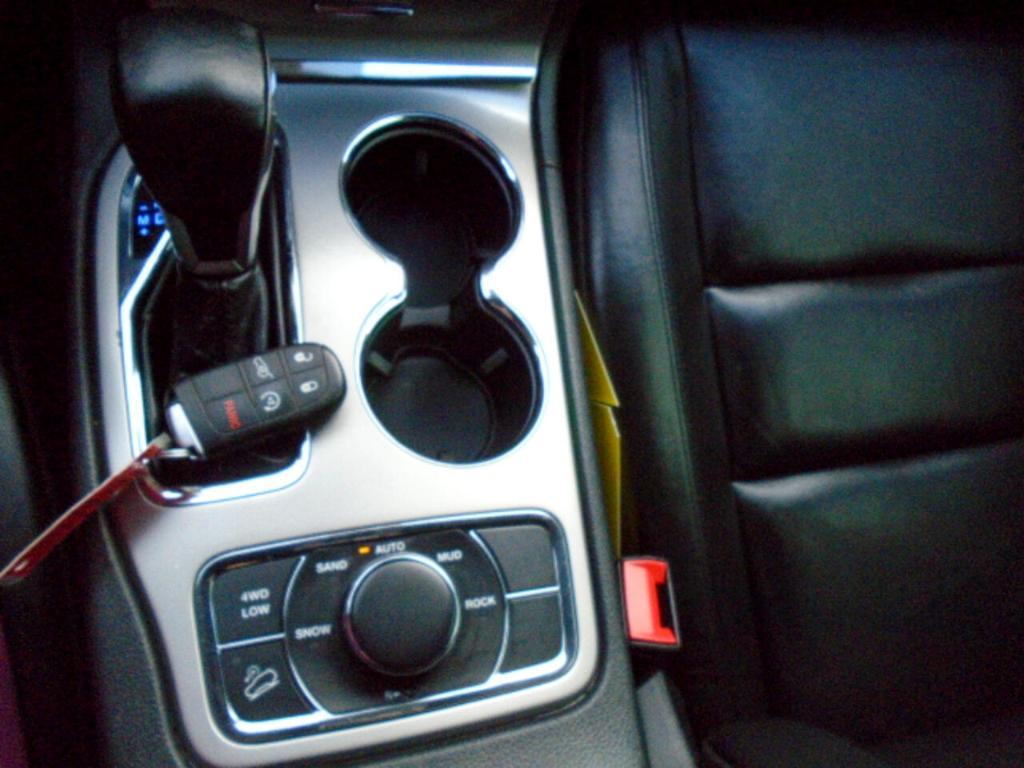 used 2022 Jeep Grand Cherokee WK car, priced at $26,991