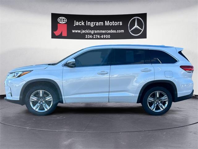 used 2019 Toyota Highlander car, priced at $25,997