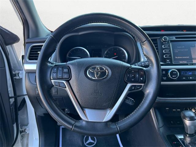 used 2019 Toyota Highlander car, priced at $25,997