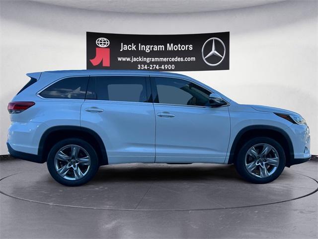 used 2019 Toyota Highlander car, priced at $25,997