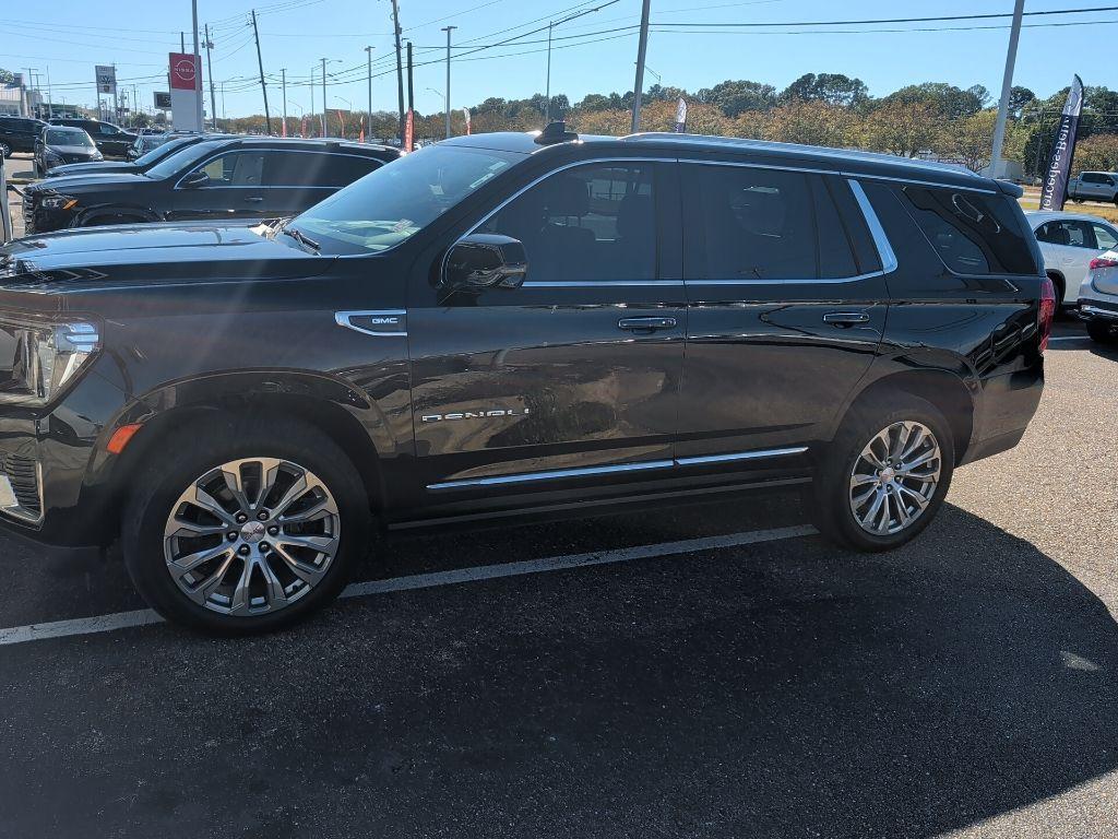 used 2022 GMC Yukon car, priced at $53,584