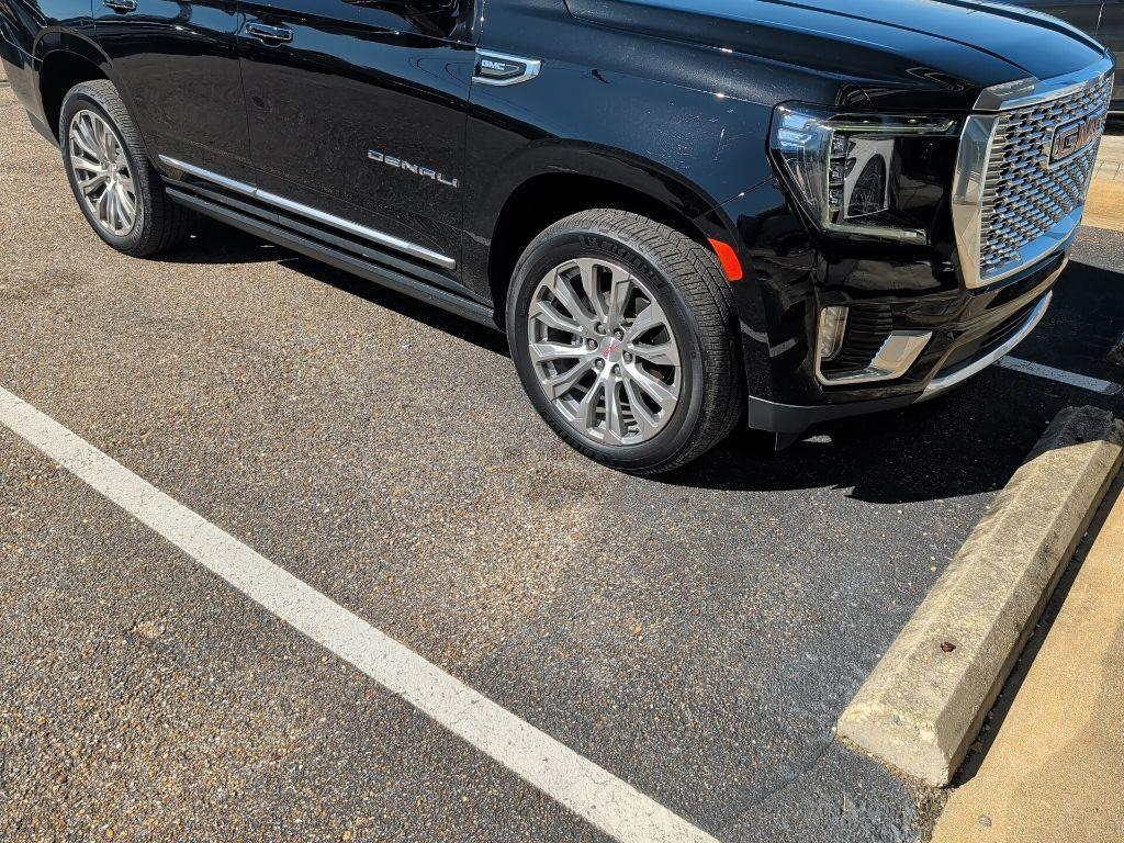 used 2022 GMC Yukon car, priced at $53,584