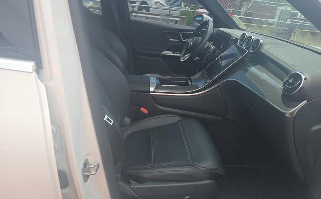 used 2024 Mercedes-Benz GLC 300 car