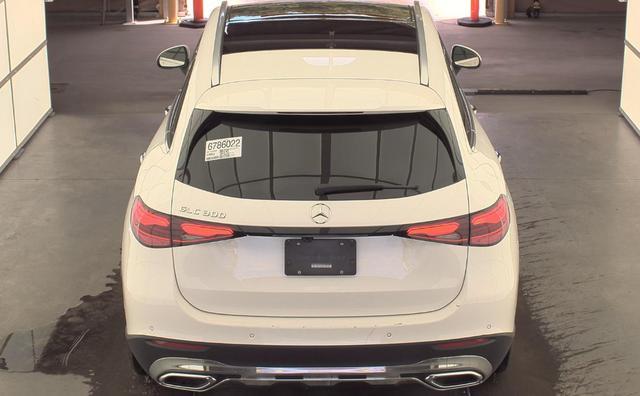 used 2024 Mercedes-Benz GLC 300 car