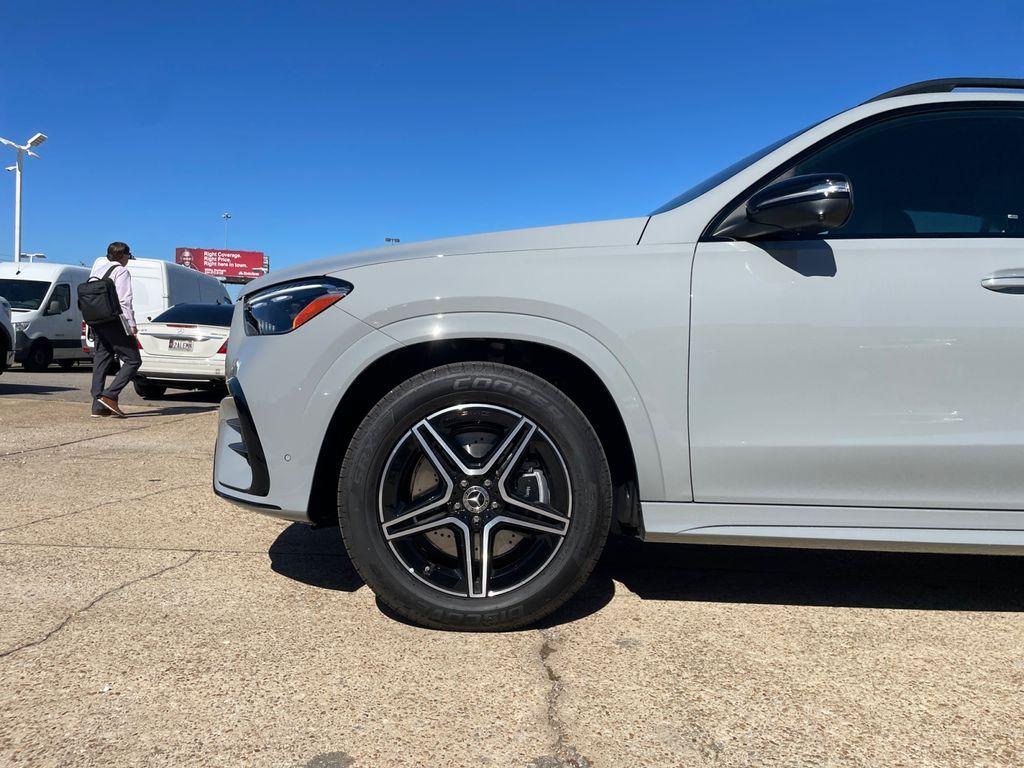 new 2025 Mercedes-Benz GLE 350 car, priced at $72,915