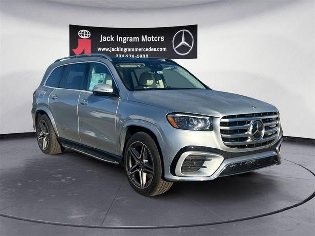 new 2025 Mercedes-Benz GLS 450 car, priced at $96,365