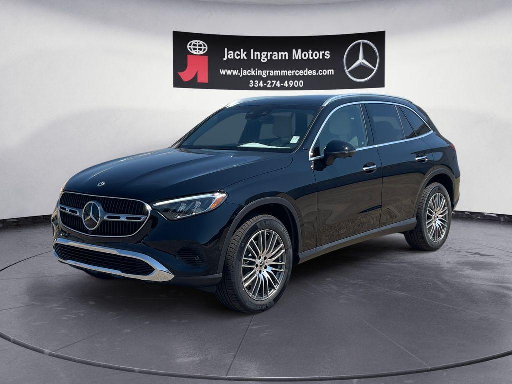 new 2026 Mercedes-Benz GLC 300 car