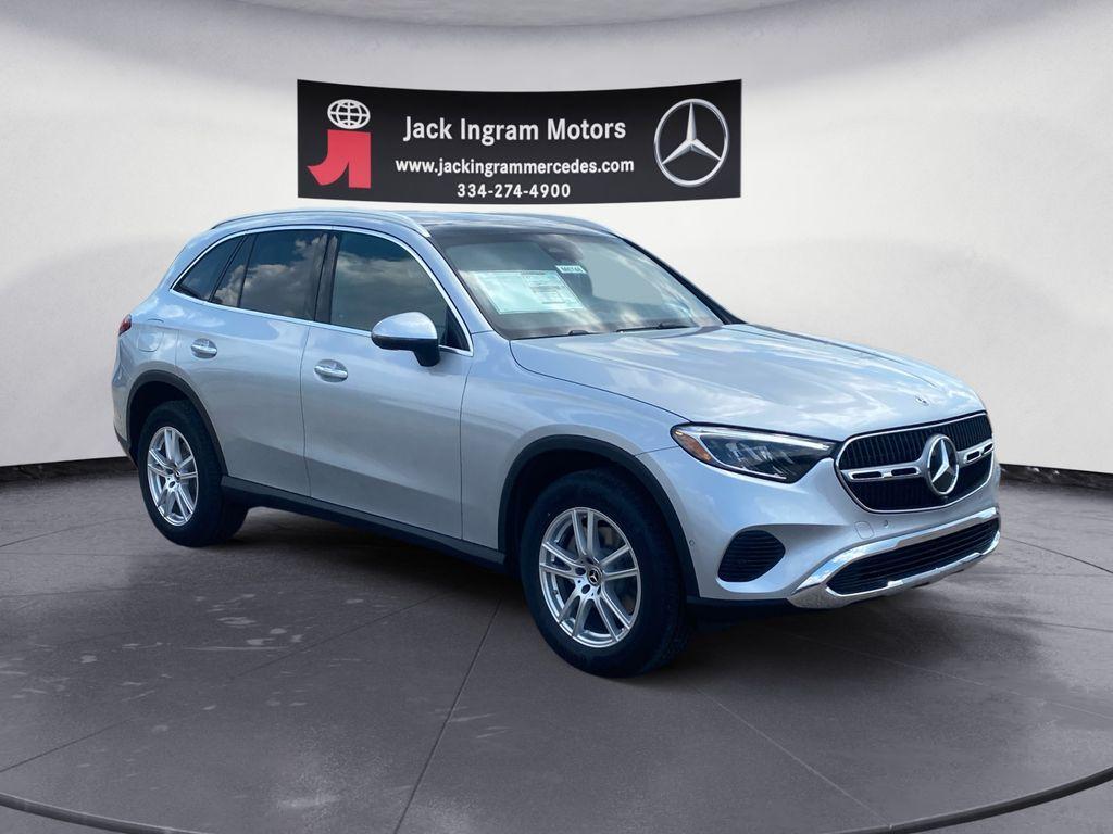 new 2026 Mercedes-Benz GLC 300 car