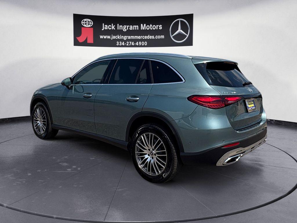 new 2026 Mercedes-Benz GLC 300 car