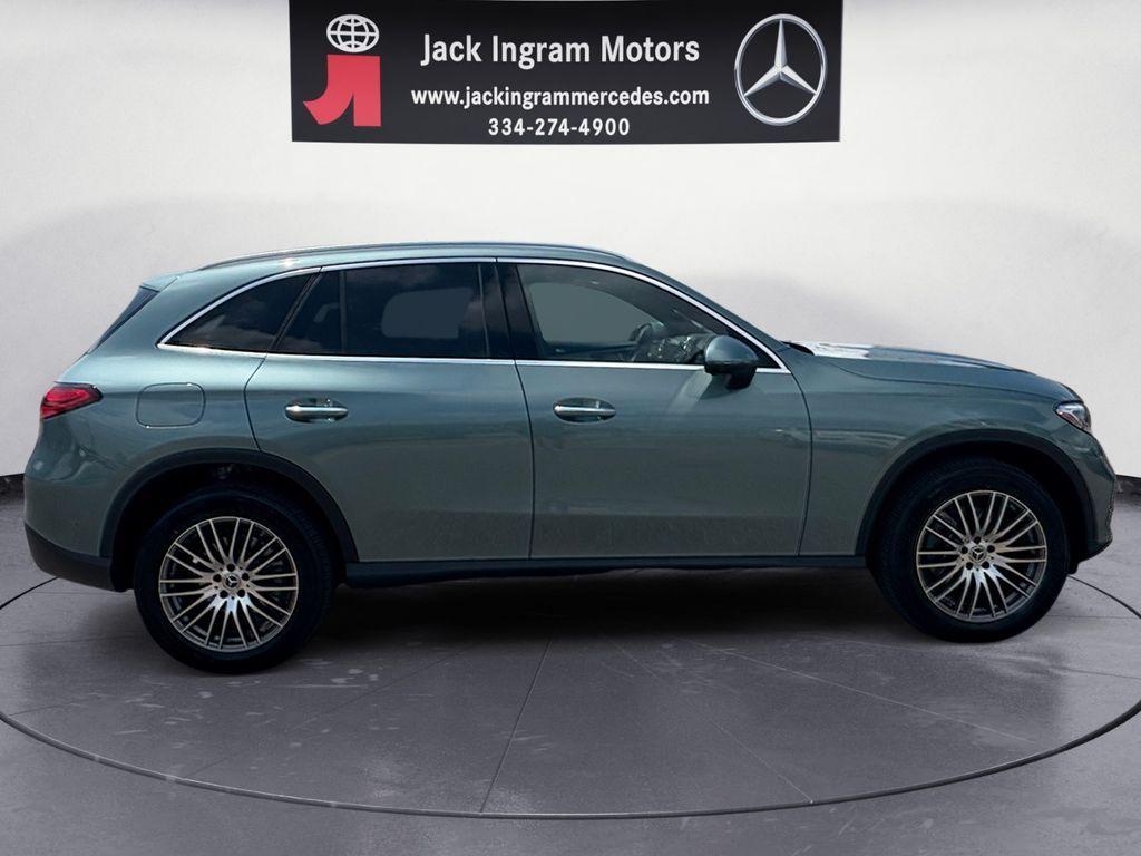 new 2026 Mercedes-Benz GLC 300 car