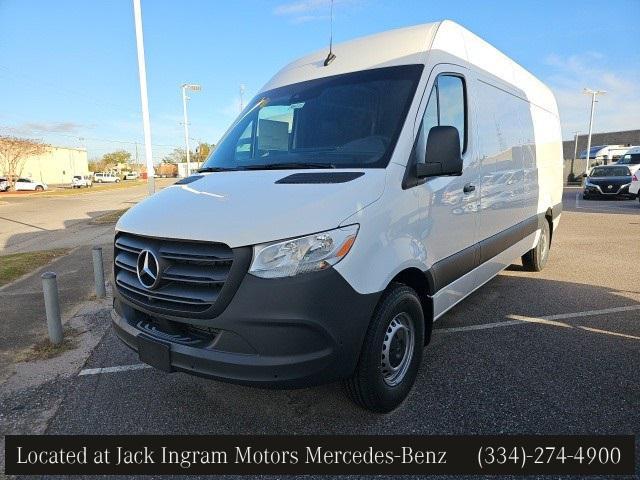 new 2024 Mercedes-Benz Sprinter 2500 car