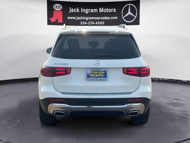 new 2025 Mercedes-Benz GLB 250 car, priced at $48,920