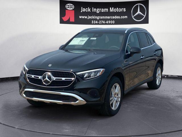 new 2025 Mercedes-Benz GLC 300 car, priced at $52,385