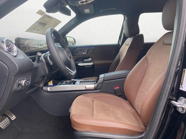 new 2025 Mercedes-Benz GLB 250 car, priced at $52,985