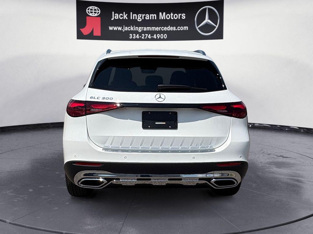 new 2026 Mercedes-Benz GLC 300 car