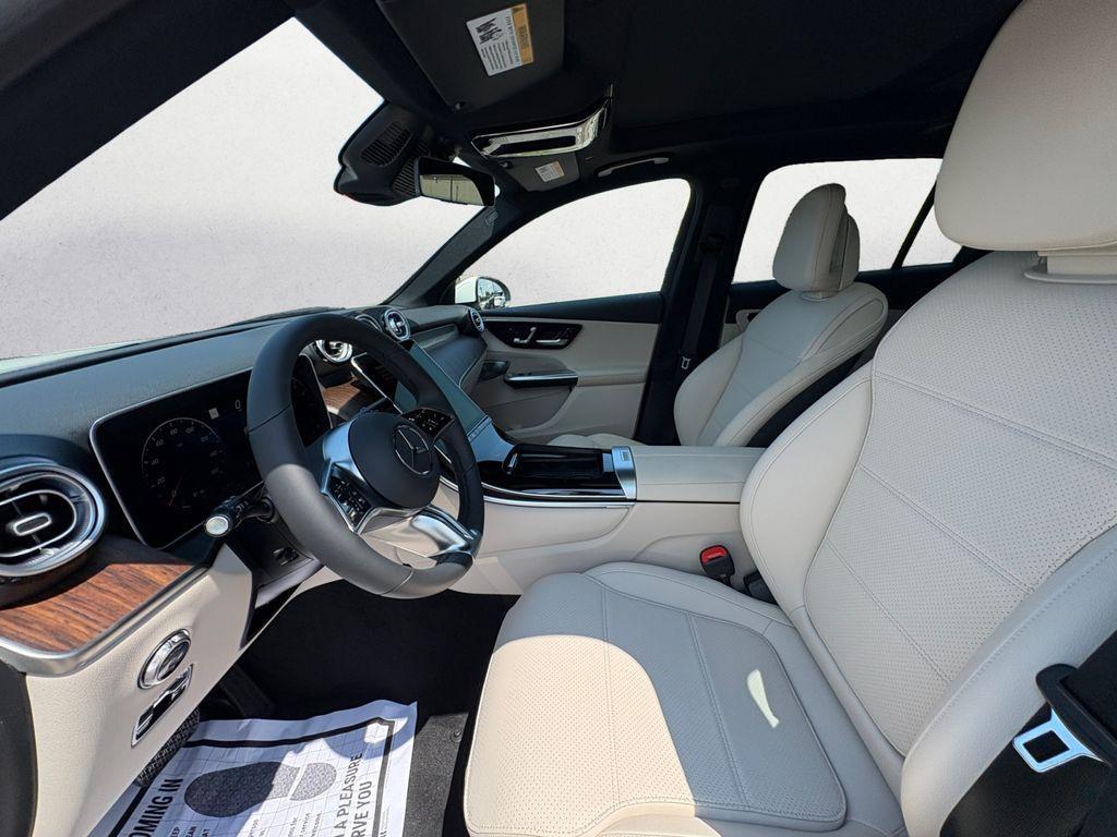 new 2026 Mercedes-Benz GLC 300 car