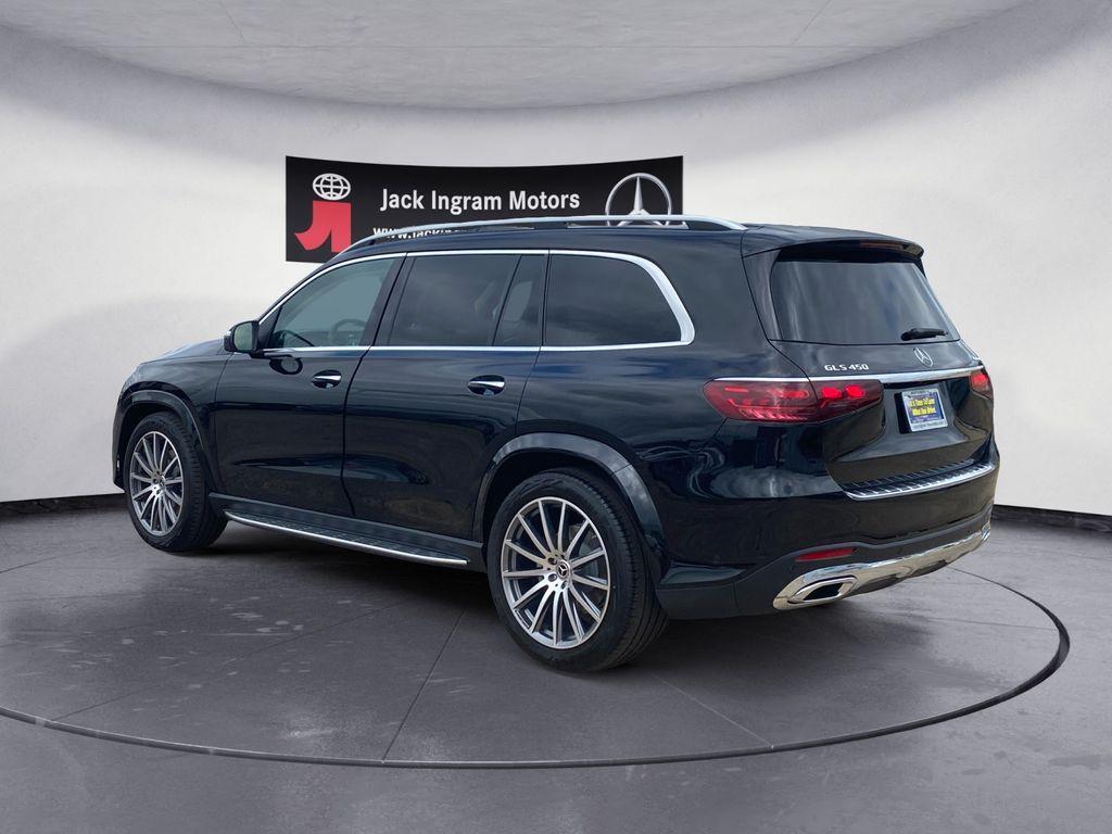 new 2026 Mercedes-Benz GLS 450 car