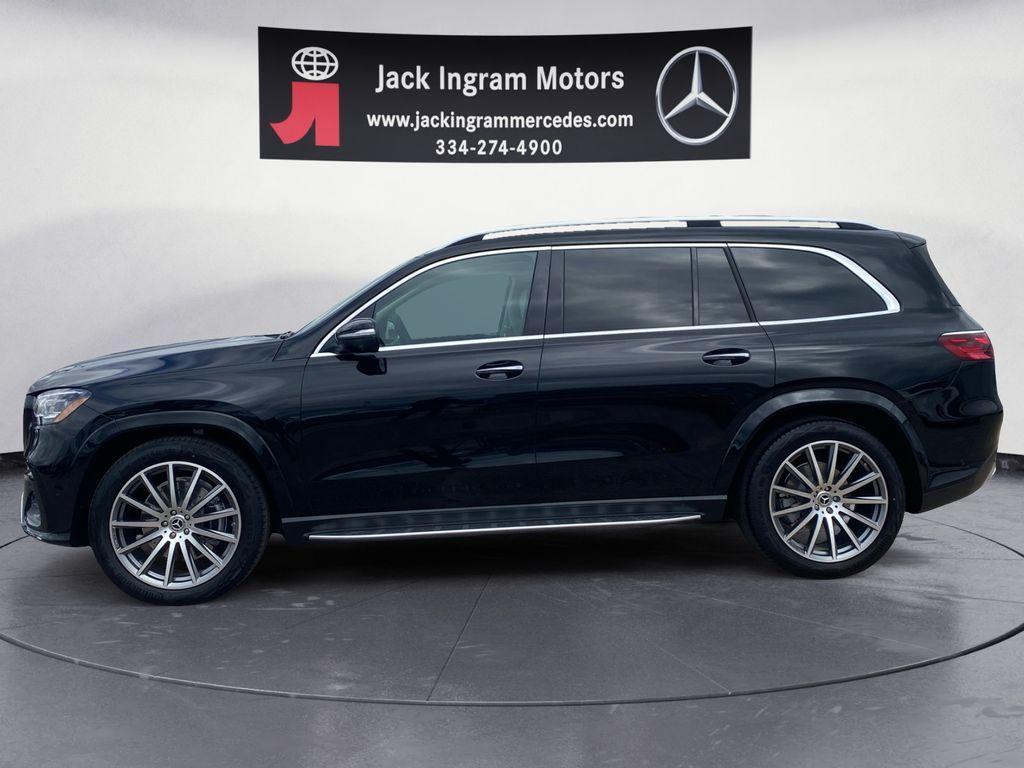 new 2026 Mercedes-Benz GLS 450 car