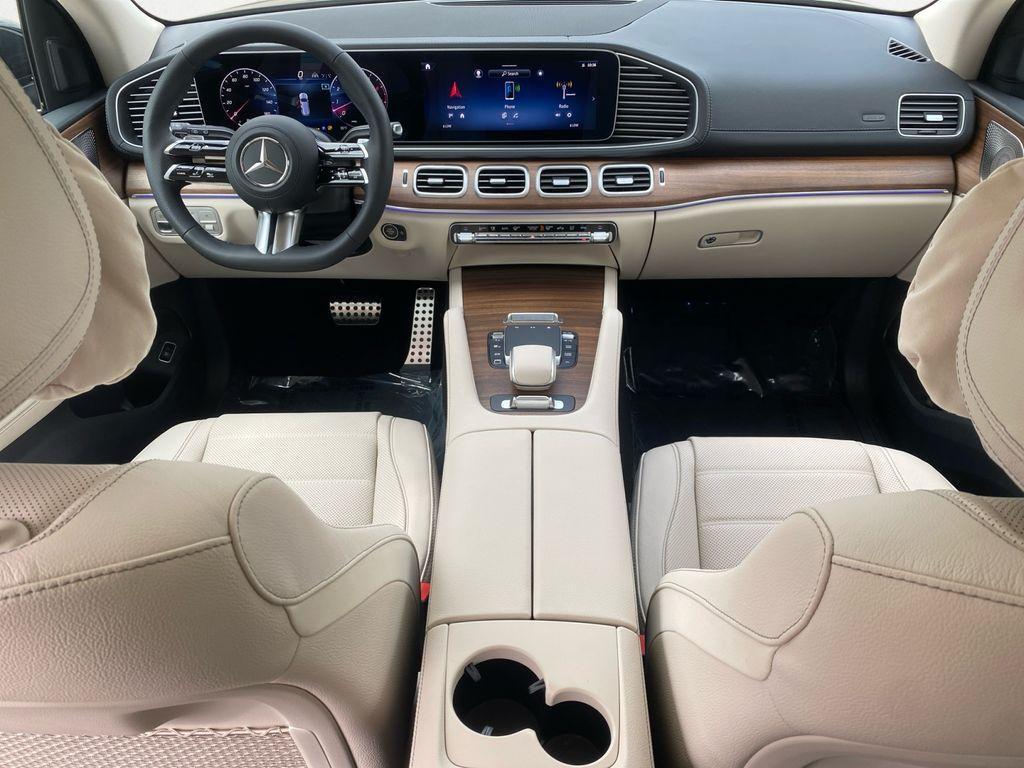 new 2026 Mercedes-Benz GLS 450 car